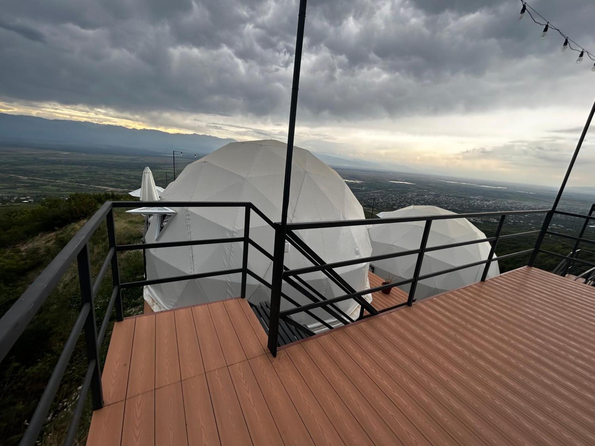 Signagi Glamping Hotell Exteriör bild